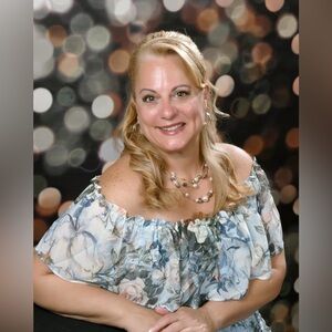 Meet your Posher, Joy